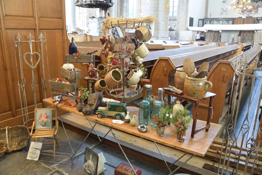 Brocante Fair — Pre-Christmas