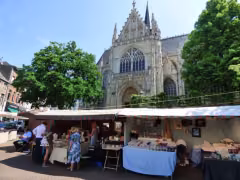Antiekmarkt van de Zavel